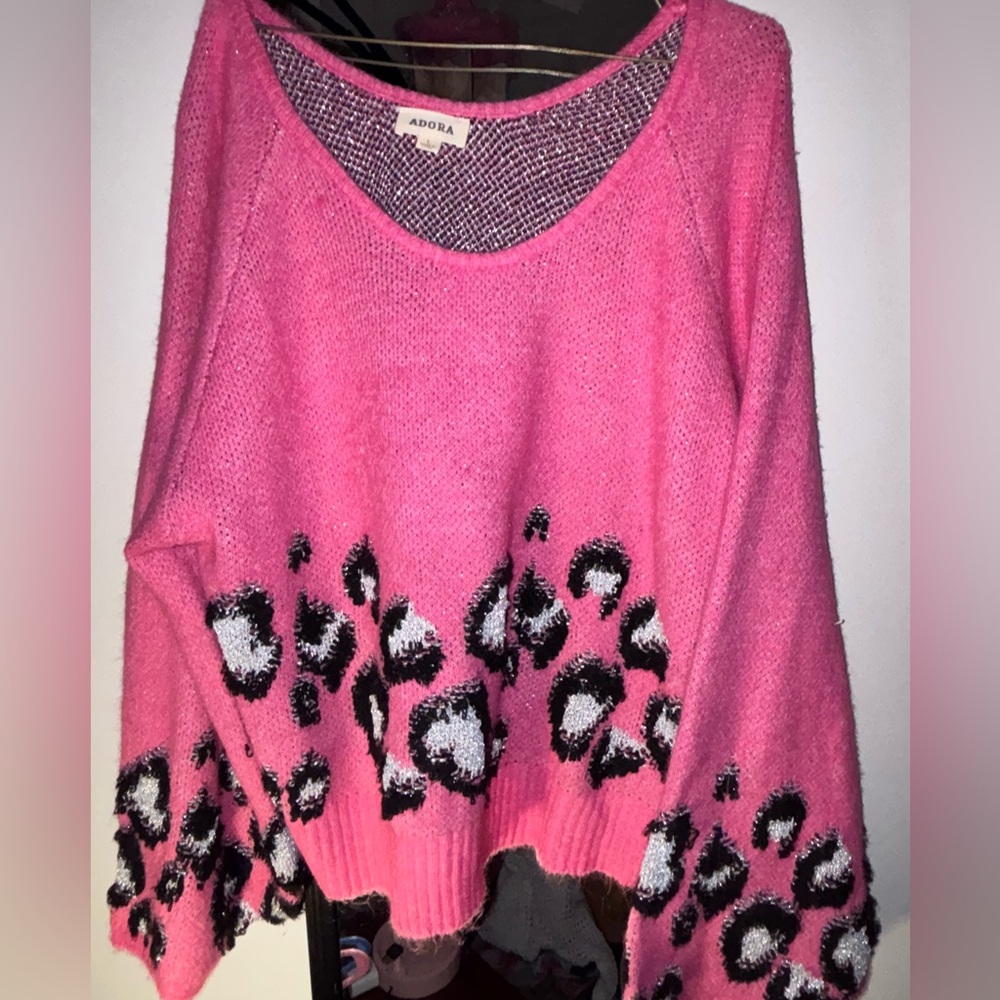 Pink Scoop neck with large bubble sleeve